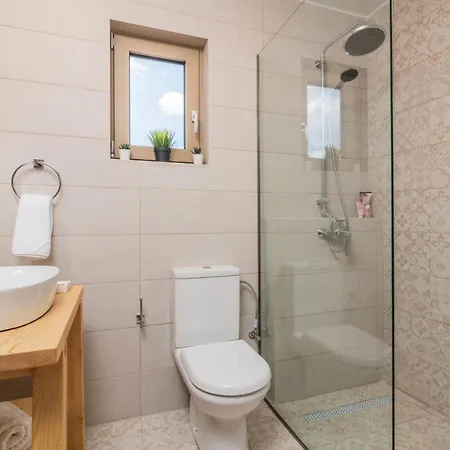 Ionio Deste By فيلة *